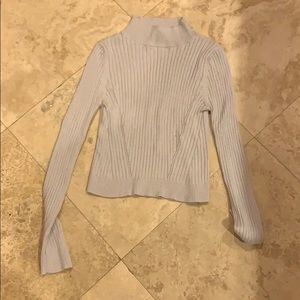 REDUCED - SELL BY 6/17 Sweater turtle neck
